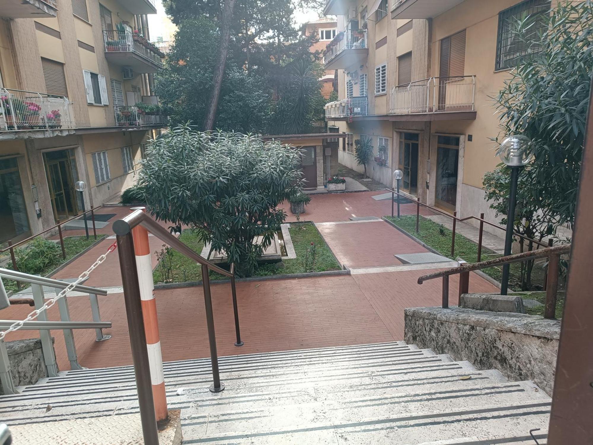 Per 4 In Via Tiburtina, Wi-fi, Metro B E Bus Per Il Centro E La Sapienza Lägenhet Rom